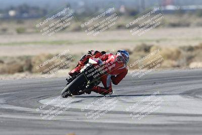 media/Jan-15-2026-Racers Edge (Thu) [[dfebeb70ab]]/3-B Group/Session 4 (Turn 5)/